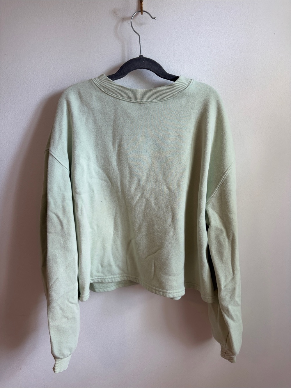 Universal Thread Light Mint Crewneck Sweatshirt